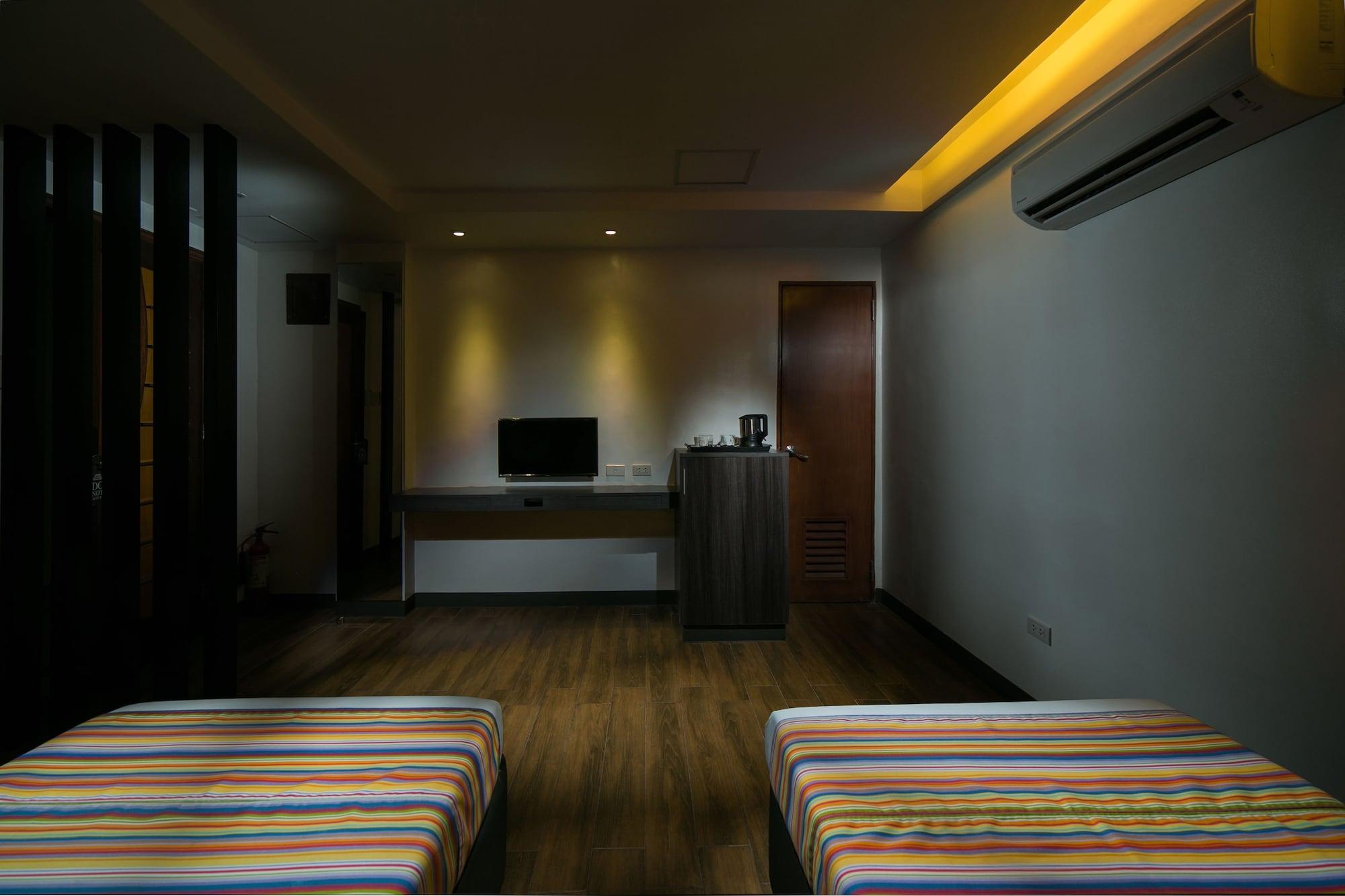 950 Condotel Angeles Exterior photo