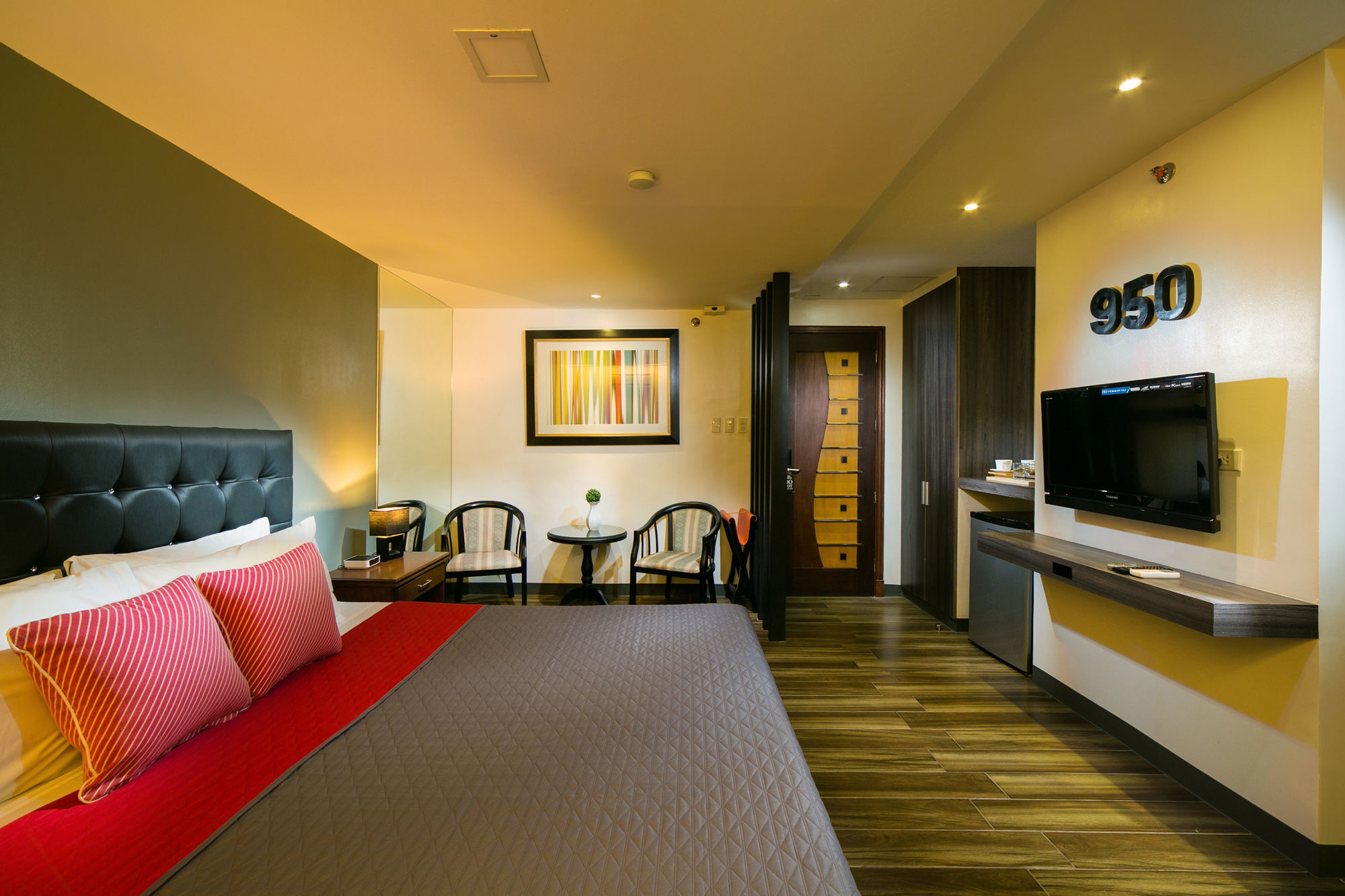 950 Condotel Angeles Exterior photo