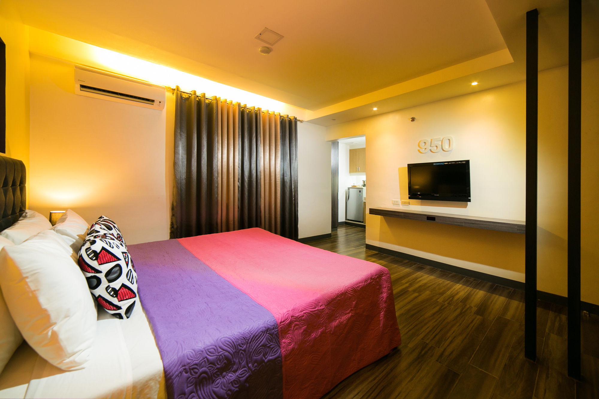 950 Condotel Angeles Exterior photo